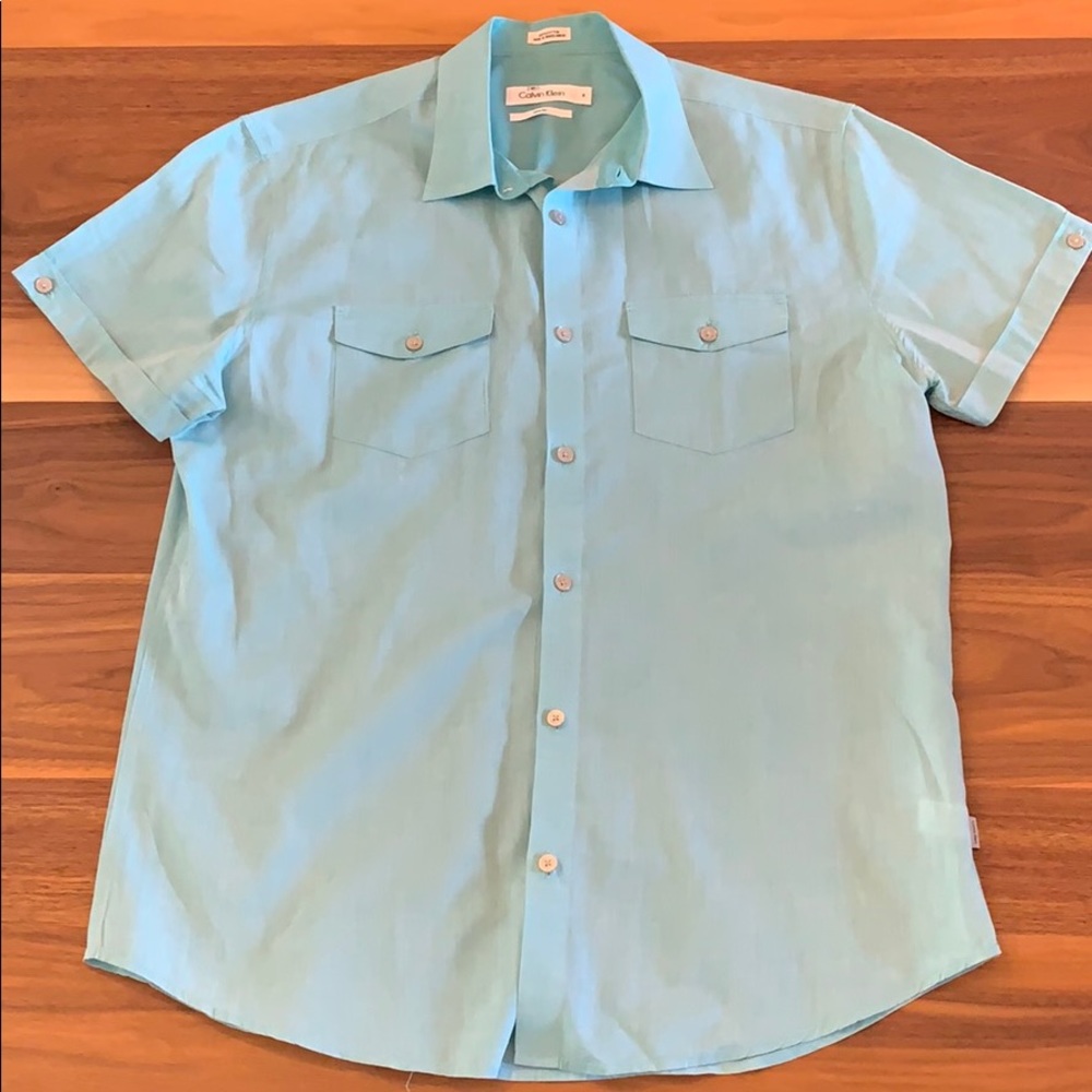 Calvin Klein Slim Fit S/S Button Down Shirt - M